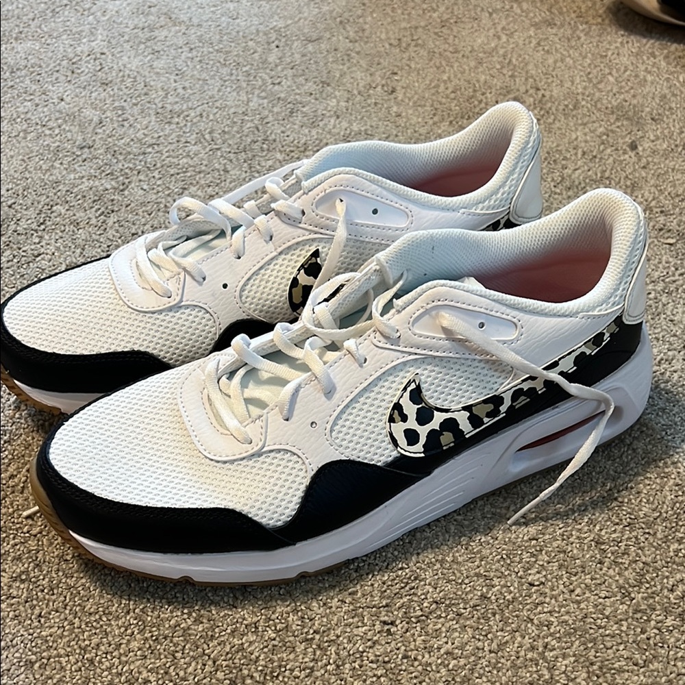Nike White and Black Sneakers with Mesh Design